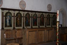 Chorgest�hl Links 6 Apostel in ihrer Mitte Christus