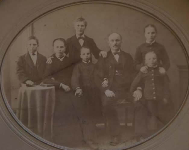 Pere de famille ca 1876